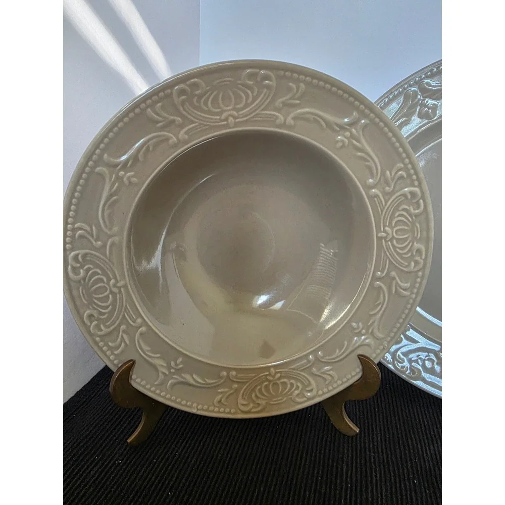 Thomson Pottery Dinner Plate and Soup Bowl Set Embossed Floral‎ Design Taupe